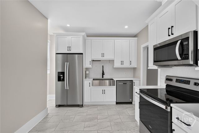 221 W Duffy Street A, Savannah, GA 31401
