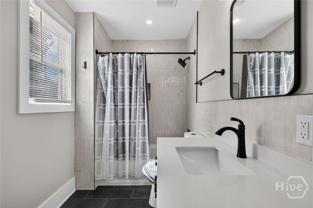 221 W Duffy Street A, Savannah, GA 31401