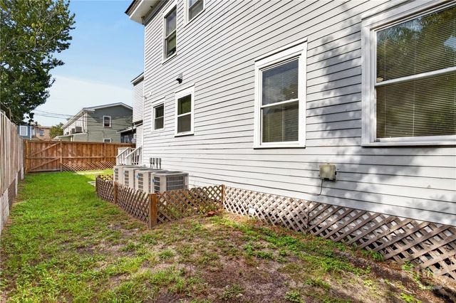 221 W Duffy Street A, Savannah, GA 31401