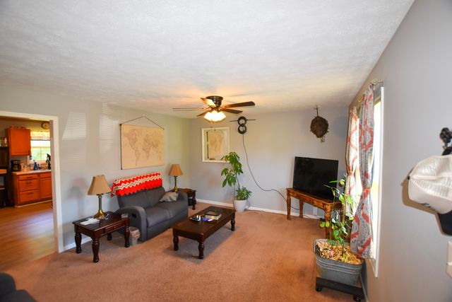 66 Leisure Lane, Olympia, KY 40358