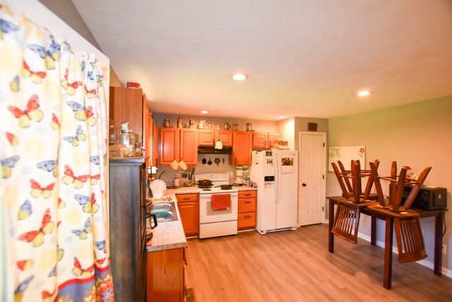 66 Leisure Lane, Olympia, KY 40358