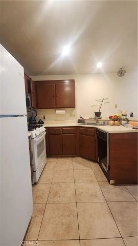 220 E Grant 63, Santa Maria, CA 93454