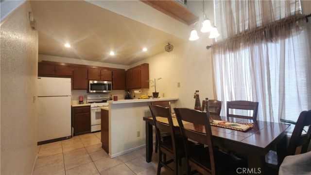 220 E Grant 63, Santa Maria, CA 93454