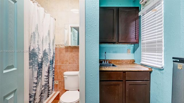 508 W 1st Avenue, Hialeah, FL 33010