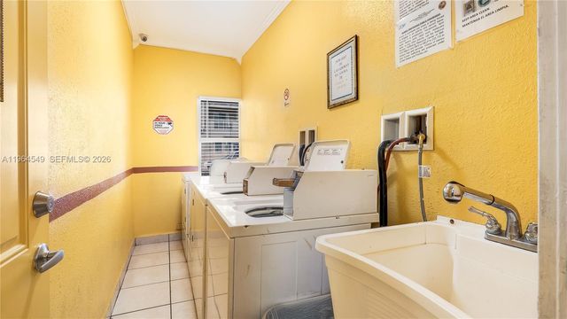 508 W 1st Avenue, Hialeah, FL 33010