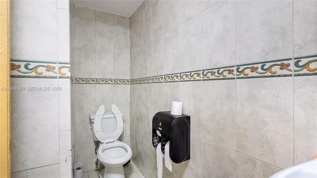 508 W 1st Avenue, Hialeah, FL 33010