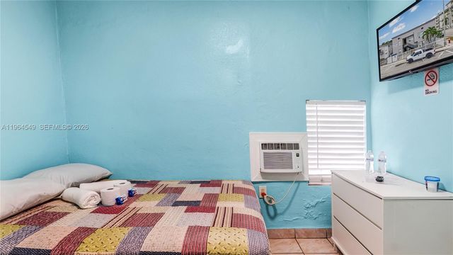 508 W 1st Avenue, Hialeah, FL 33010