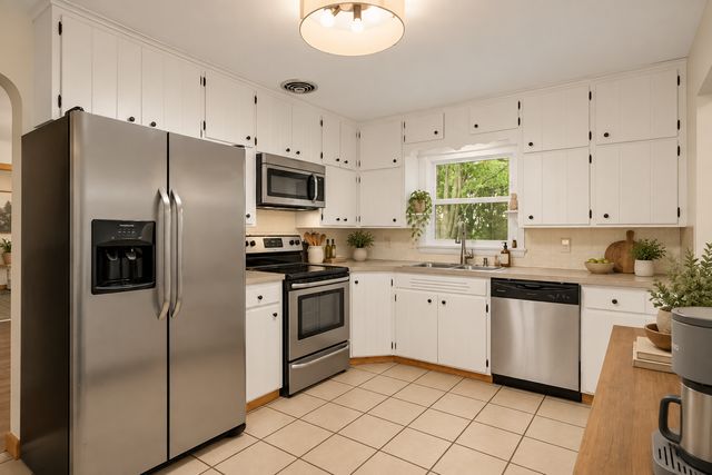 24930 Cedar Avenue, Farmington, MN 55024