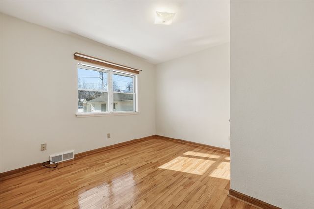 1251 18th Avenue SW, Cedar Rapids, IA 52404