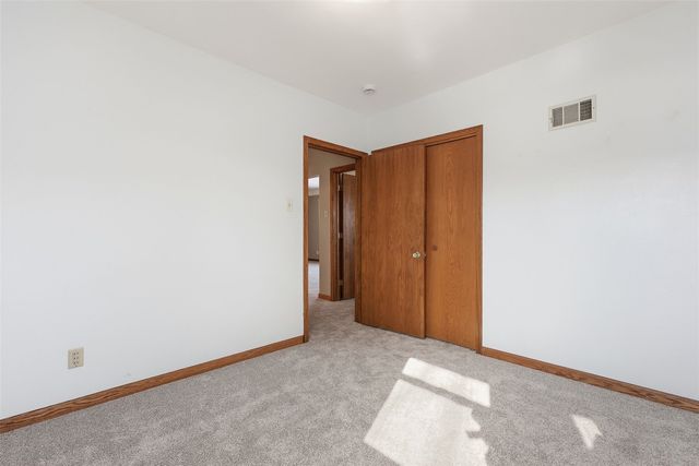 1251 18th Avenue SW, Cedar Rapids, IA 52404