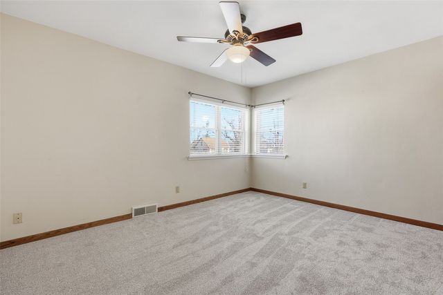 1251 18th Avenue SW, Cedar Rapids, IA 52404