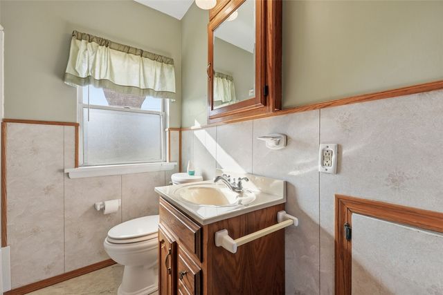 1251 18th Avenue SW, Cedar Rapids, IA 52404