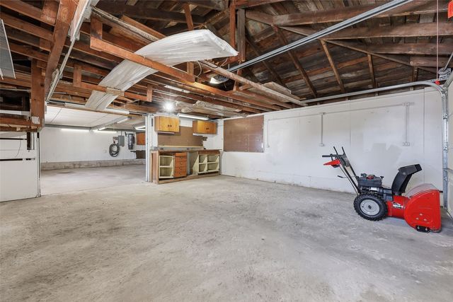 1251 18th Avenue SW, Cedar Rapids, IA 52404