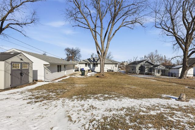 1251 18th Avenue SW, Cedar Rapids, IA 52404