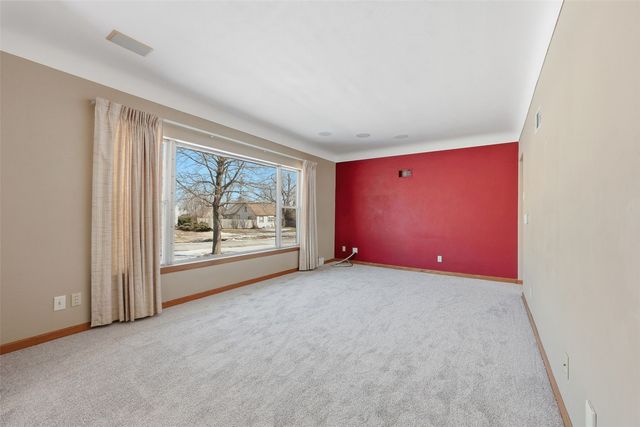 1251 18th Avenue SW, Cedar Rapids, IA 52404