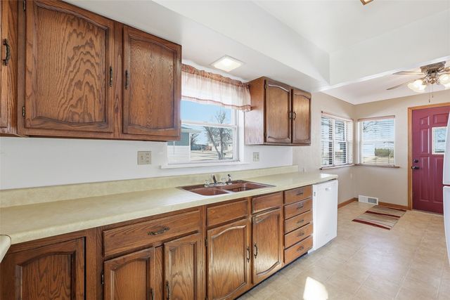 1251 18th Avenue SW, Cedar Rapids, IA 52404