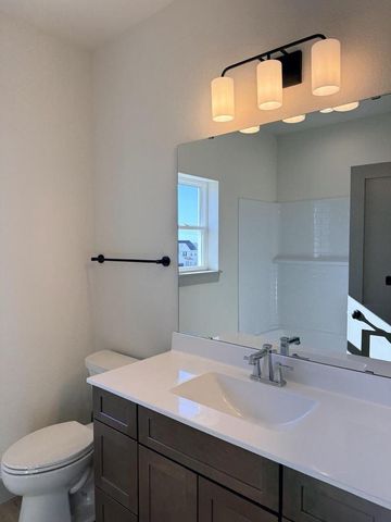 109 Olde Howell COURT, Waukesha, WI 53186