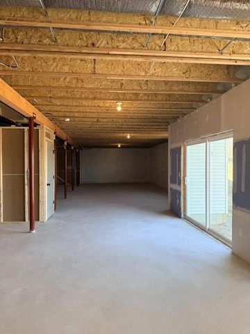 109 Olde Howell COURT, Waukesha, WI 53186