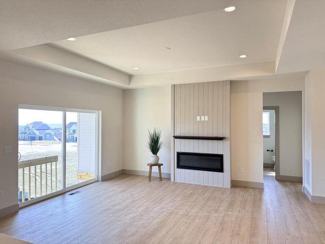 109 Olde Howell COURT, Waukesha, WI 53186