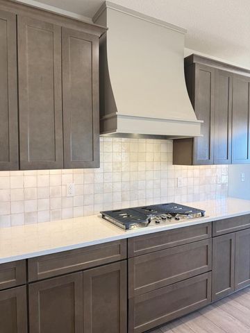 109 Olde Howell COURT, Waukesha, WI 53186