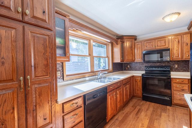 814 N Union Avenue, Fergus Falls, MN 56537