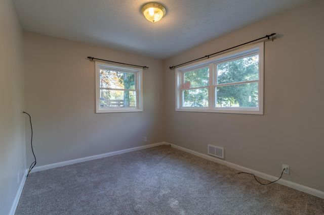 814 N Union Avenue, Fergus Falls, MN 56537