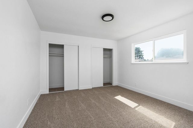 2627 Stanford Avenue, Clovis, CA 93611