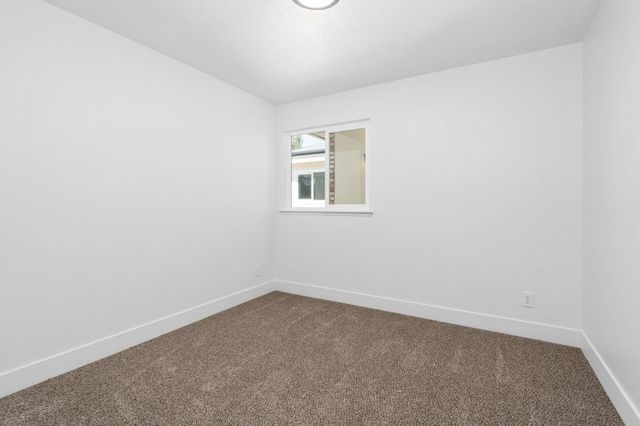 2627 Stanford Avenue, Clovis, CA 93611