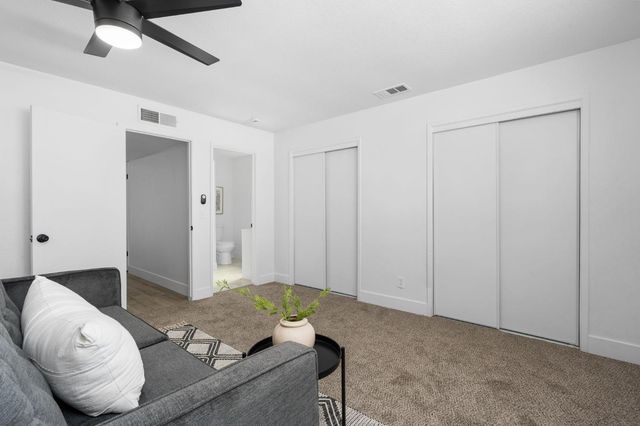 2627 Stanford Avenue, Clovis, CA 93611