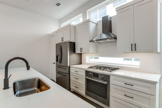 5714 Lindell Avenue 103, Dallas, TX 75206