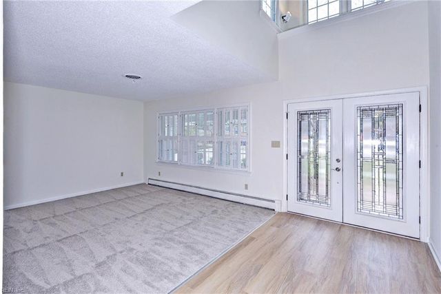 601 Windemere RD, Newport News, VA 23602