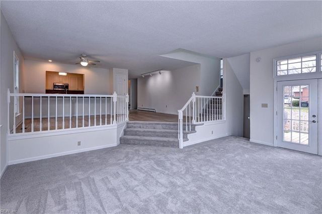 601 Windemere RD, Newport News, VA 23602