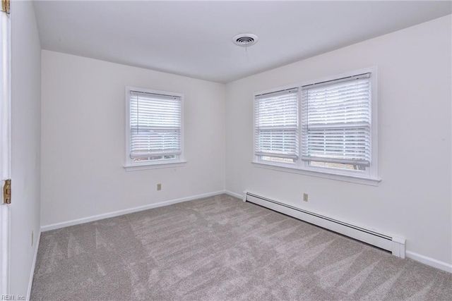 601 Windemere RD, Newport News, VA 23602