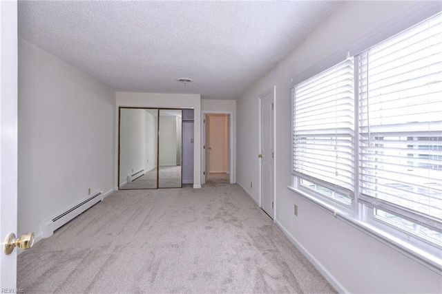 601 Windemere RD, Newport News, VA 23602