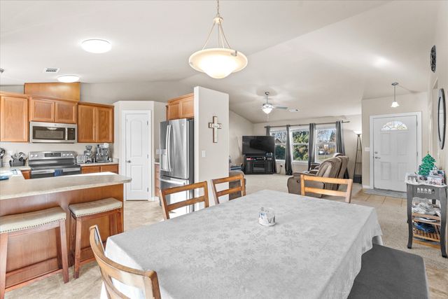 2491 Destiny Lane, Medford, OR 97501