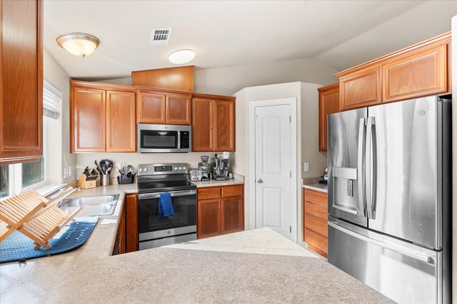 2491 Destiny Lane, Medford, OR 97501