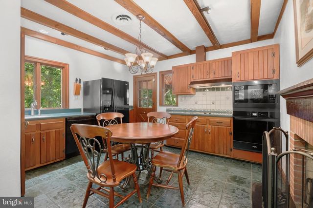 3903 DANCE MILL RD, Phoenix, MD 21131