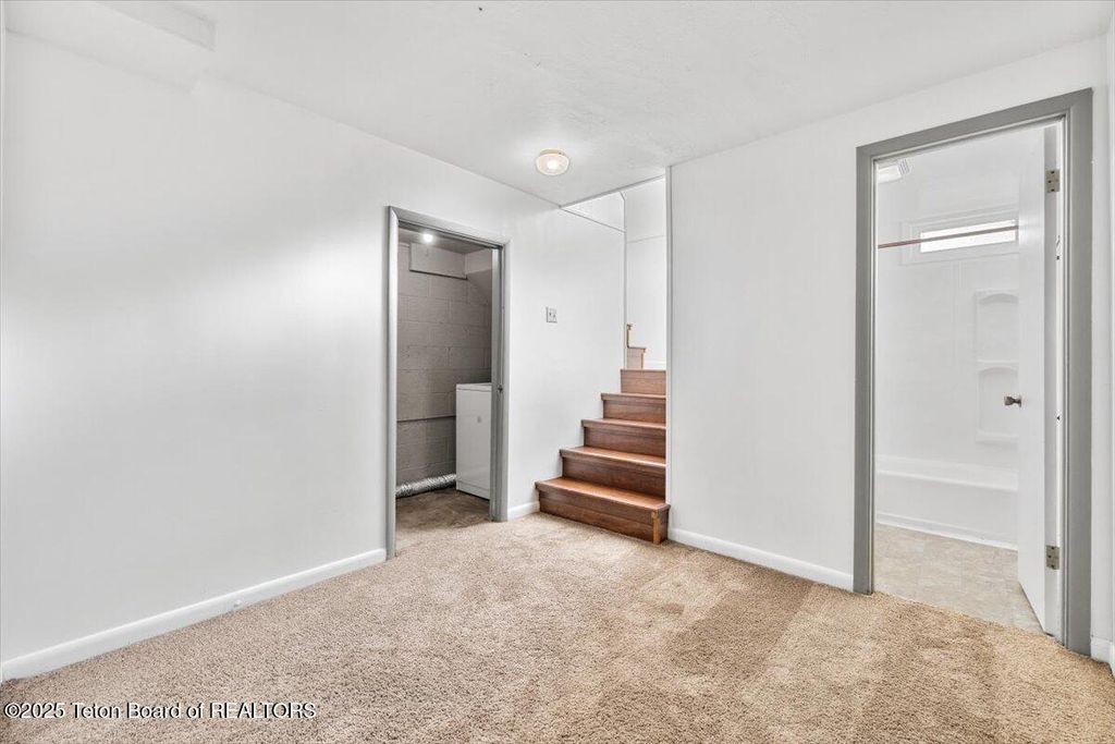 630 E KELLY Avenue, Jackson, WY 83001 photo 15