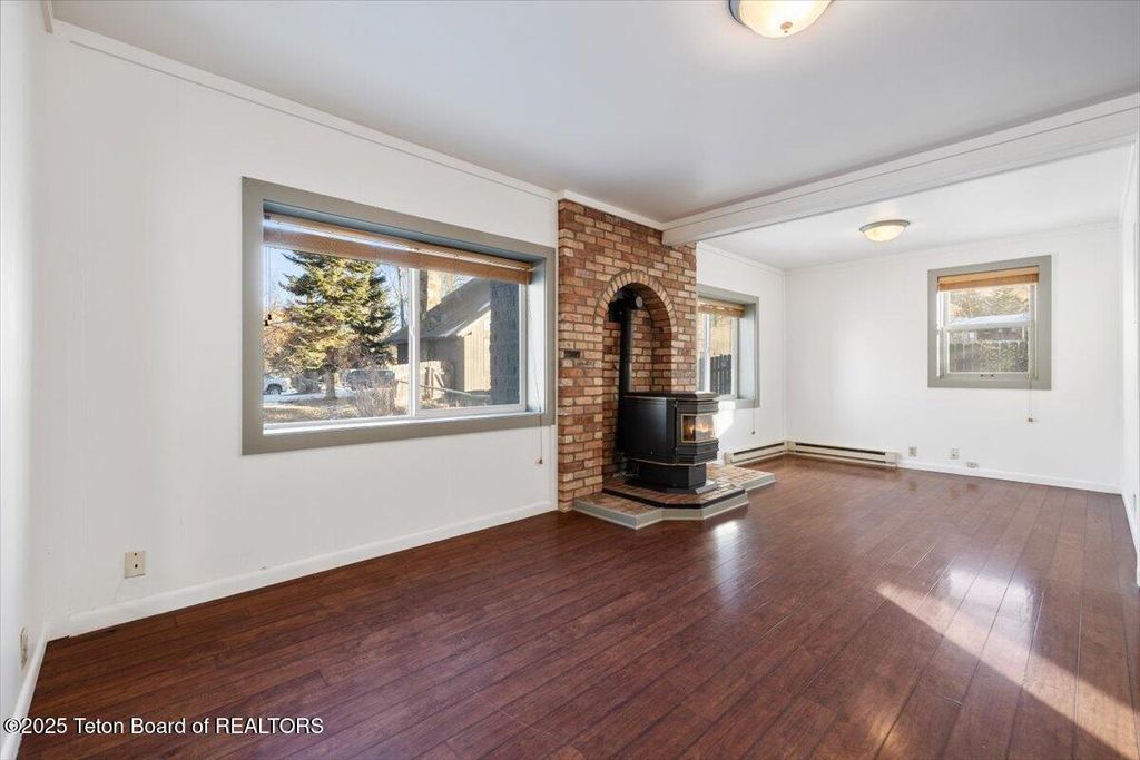 630 E KELLY Avenue, Jackson, WY 83001 photo 5