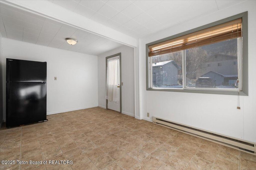 630 E KELLY Avenue, Jackson, WY 83001 photo 8