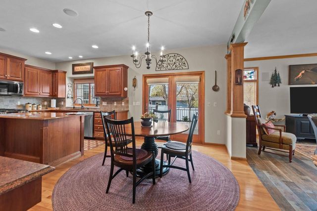 1618 NORTHRIDGE COURT, Menasha, WI 54952