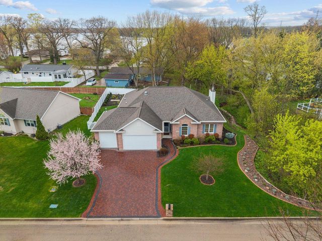 1618 NORTHRIDGE COURT, Menasha, WI 54952