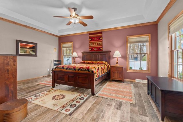 1618 NORTHRIDGE COURT, Menasha, WI 54952