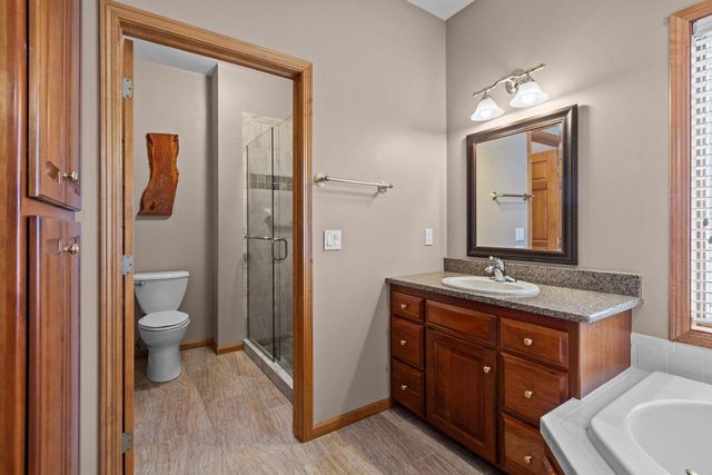 1618 NORTHRIDGE COURT, Menasha, WI 54952