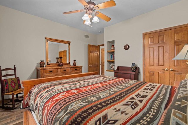 1618 NORTHRIDGE COURT, Menasha, WI 54952