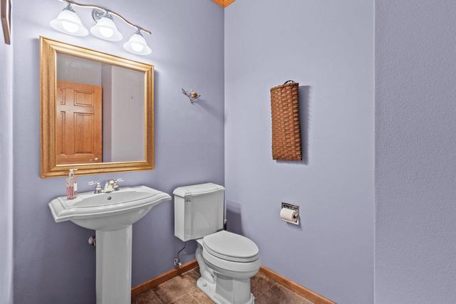 1618 NORTHRIDGE COURT, Menasha, WI 54952