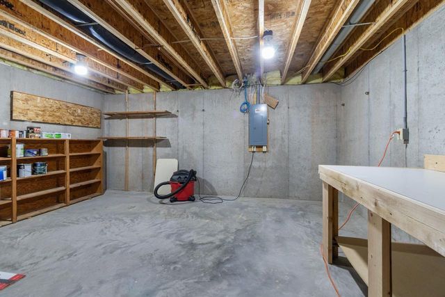 1618 NORTHRIDGE COURT, Menasha, WI 54952
