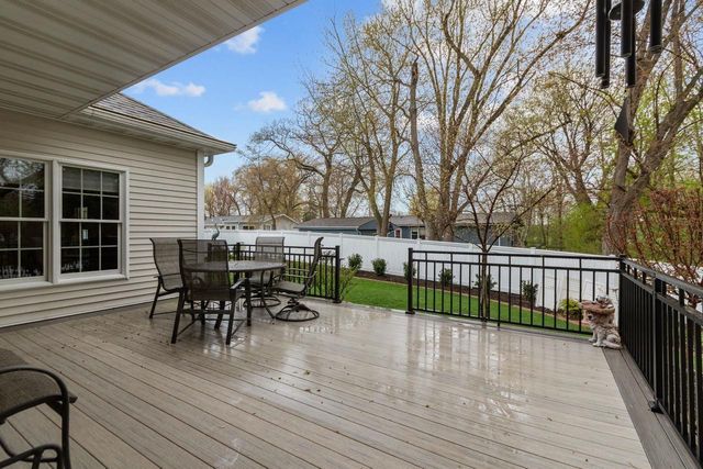 1618 NORTHRIDGE COURT, Menasha, WI 54952