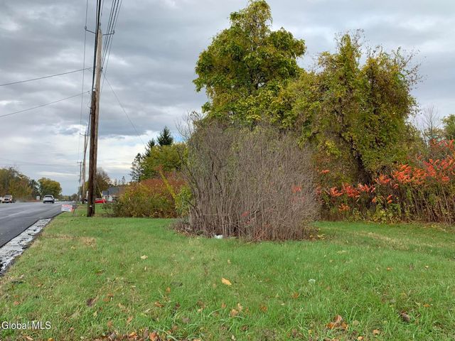 1853 Route 9, Halfmoon, NY 12065