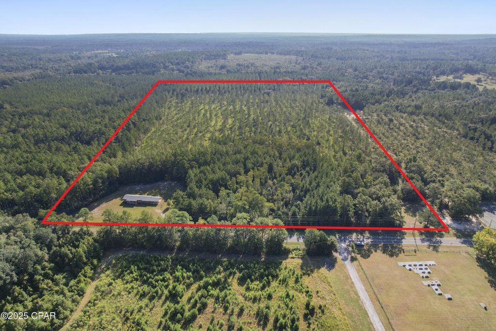 2649 Bonnett Pond Road, Chipley, FL 32428